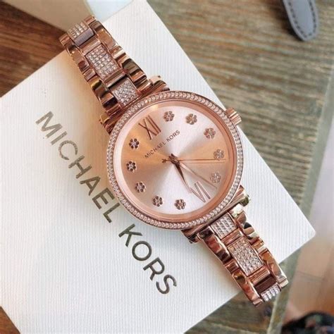 montre michael kors chaine|Michael Kors watches price original.